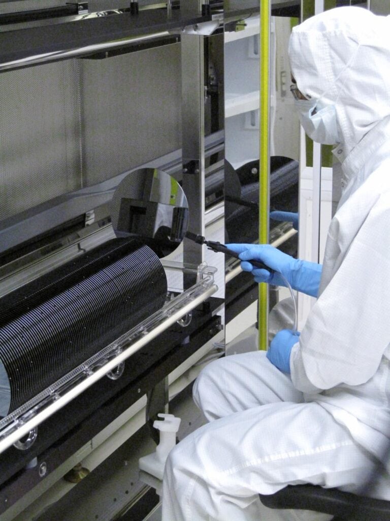 Oxidized heavily doped silicon wafer showing concentric dopant rings